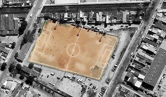 futebol autoconstruído